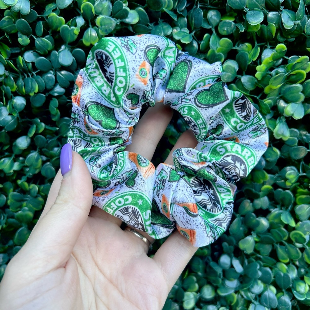 Starbucks Four Leaf Scrunchie